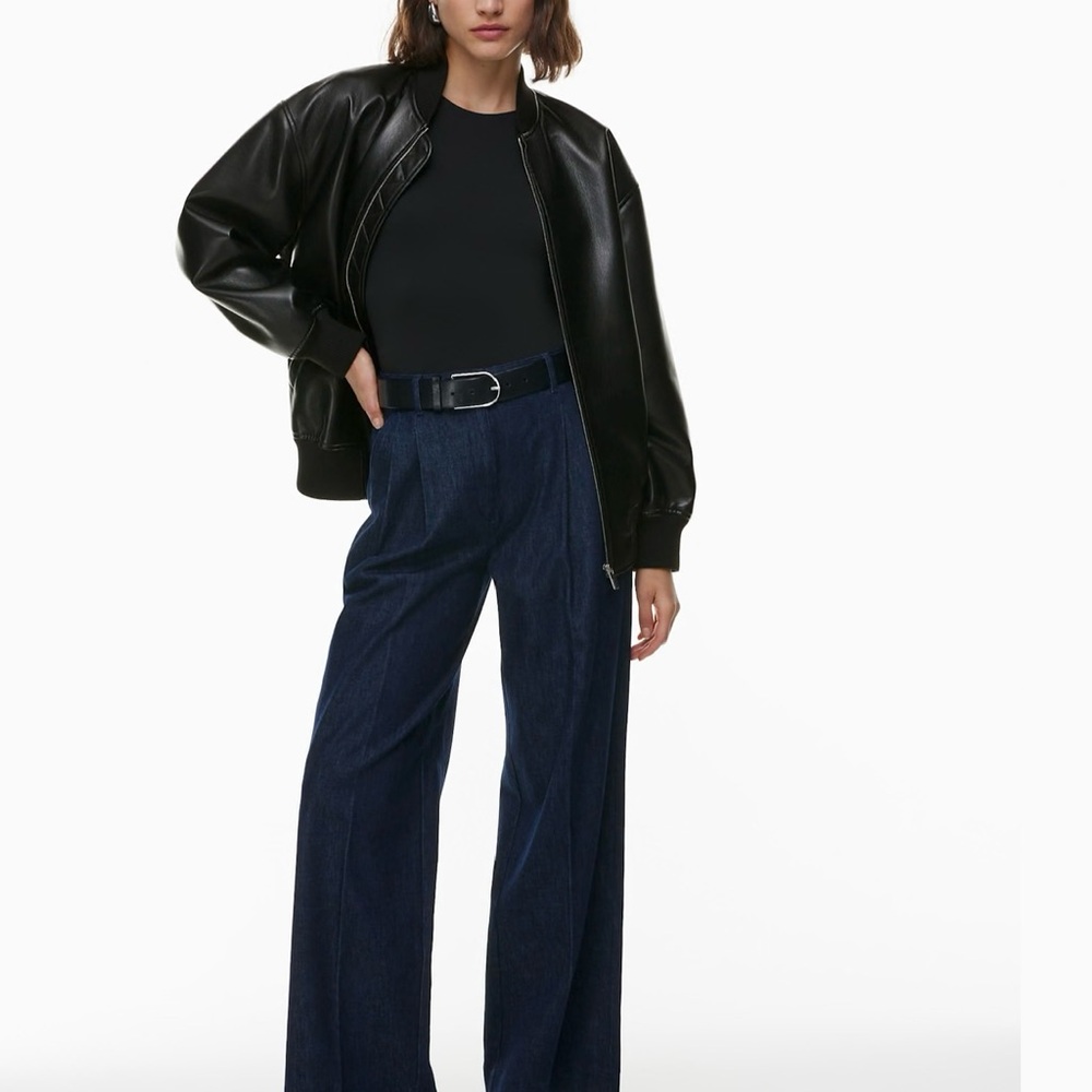 Aritzia Black 90s Bodysuit